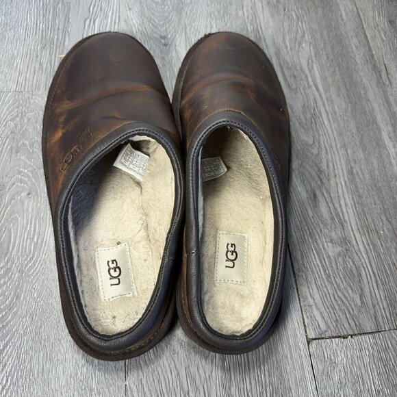 UGG Classic Clog Men Sz 11 Brown Sheepskin Lined Leather Slipper Shoes  1011413 main image 5